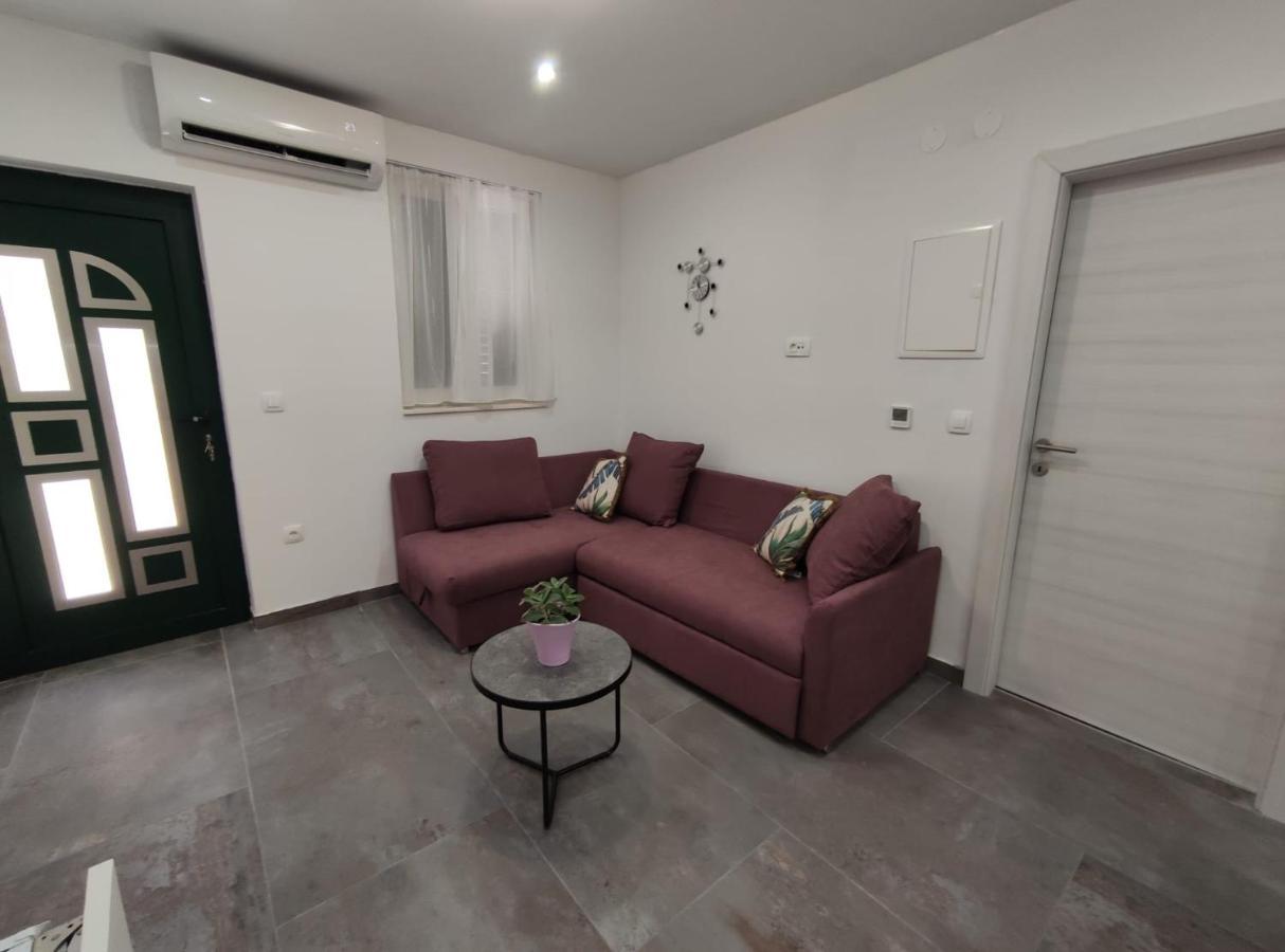 Apartment Tona Sibenik Exterior photo